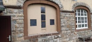 Baustelle: Ausgebautes Korbbogenfenster